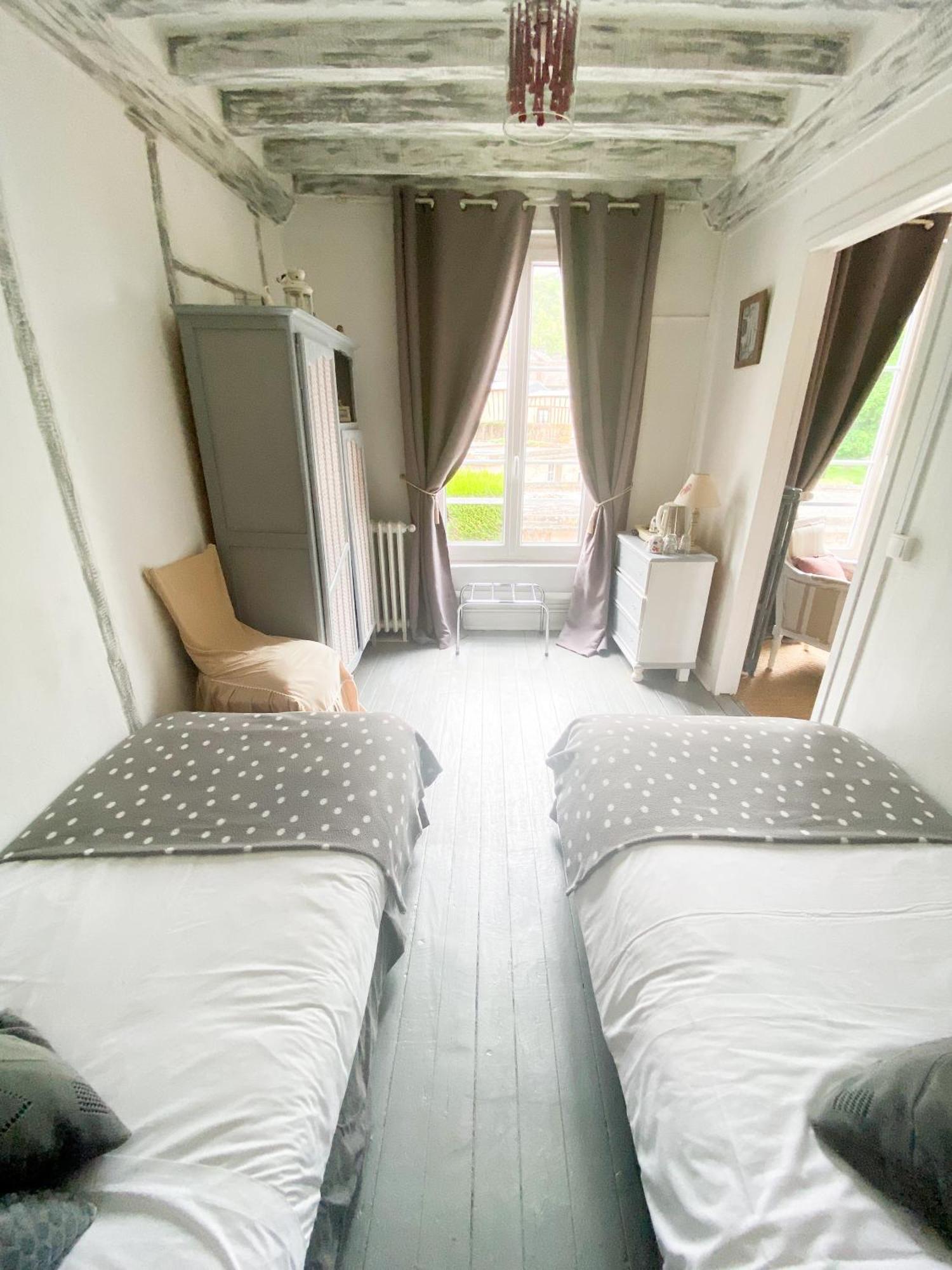 Chambres D'Hotes La Villa Alienor Les Andelys Exteriér fotografie